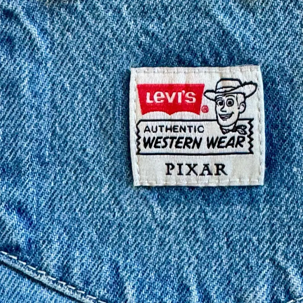 Levi's x Toy Story Denim Western Shacket Jean Shirt Jacket Size Large Unisex NWT - Picture 9 of 16